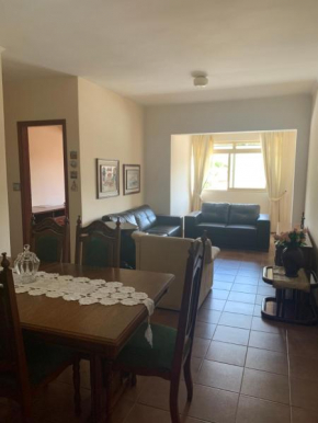 Apartamento na rua principal